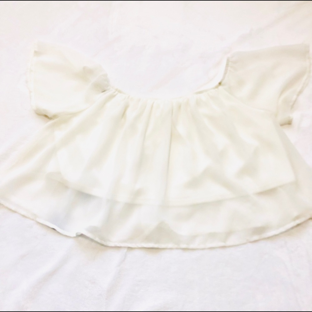 Firever21 Loose flowy fitting white crop top.
